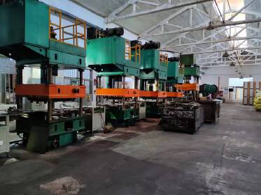 JIANGSU SHUANGQI FLOORING CO., LTD.