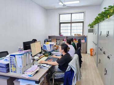 JIANGSU SHUANGQI FLOORING CO., LTD.