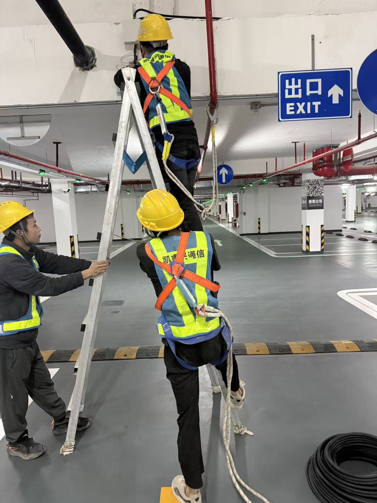 美域蓝湾花园信号全覆盖及光纤入户工程