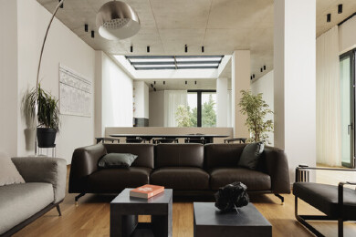 House Around the Tree / TIMM