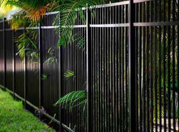 Lightweight and Sturdy Aluminum Fence Perfect for Residential and Commercial Applications