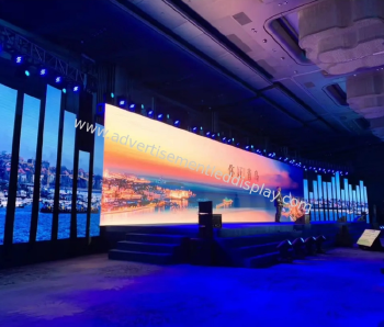 9.6mx4.8m LED Display Full Color , P3 LED Outdoor Advertising Screens 5500cd