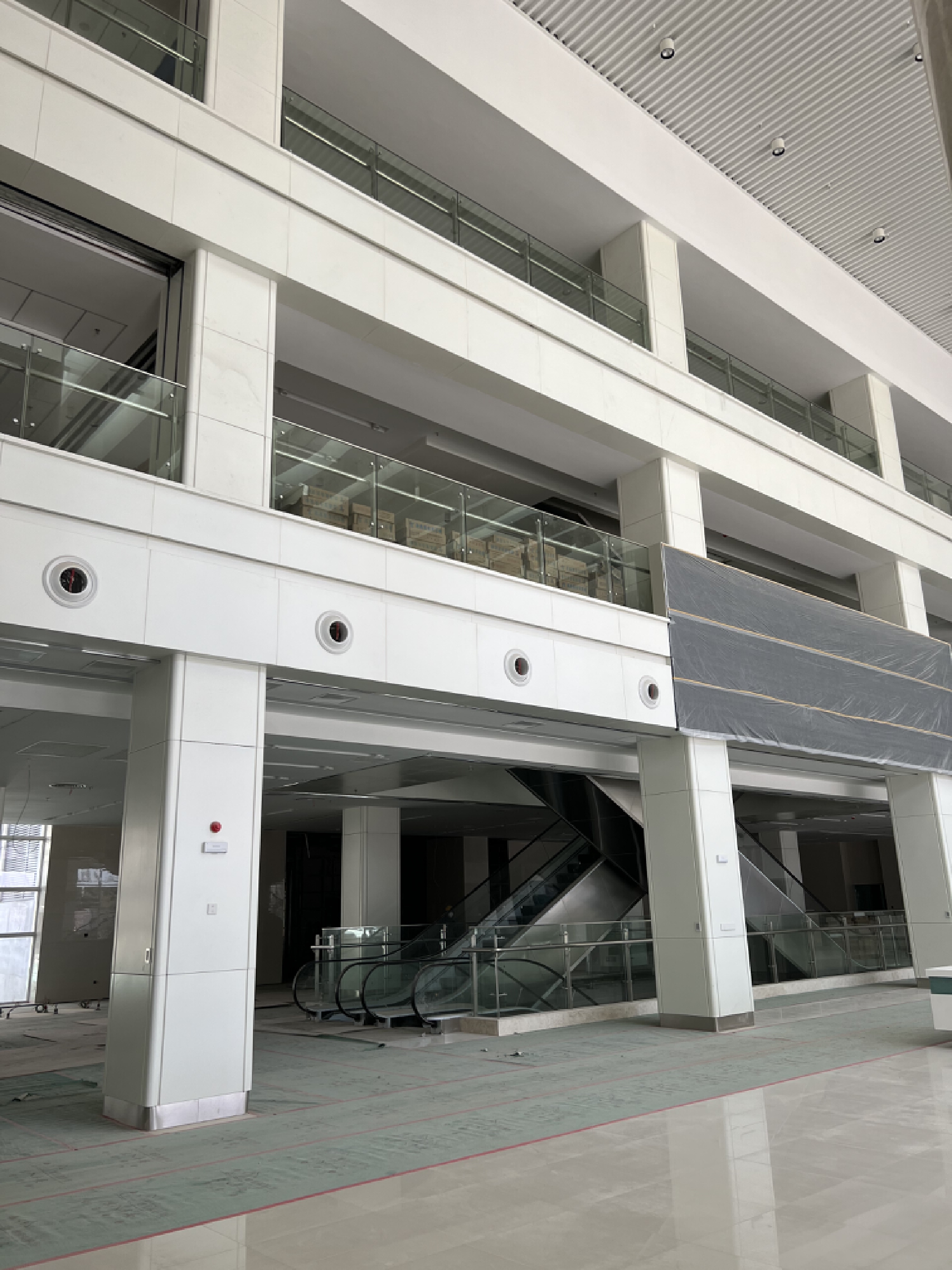 玖珑湖医养健康城医疗综合楼室内装饰装修工程 