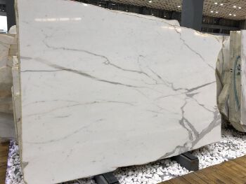 Italian calacatta white marble slabs luxury material