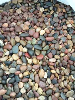 High-Polished Natural Stone Decorative Pebbles Mixed round Cobble and White Stone