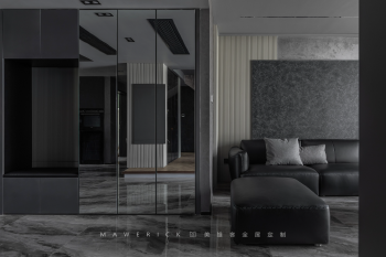 Carbon crystal mirror wall panel