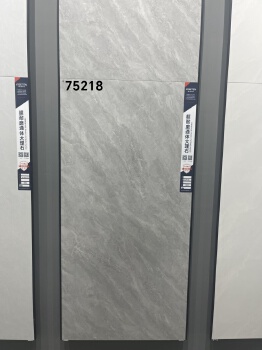 800*800 Polished Glazed Tiles