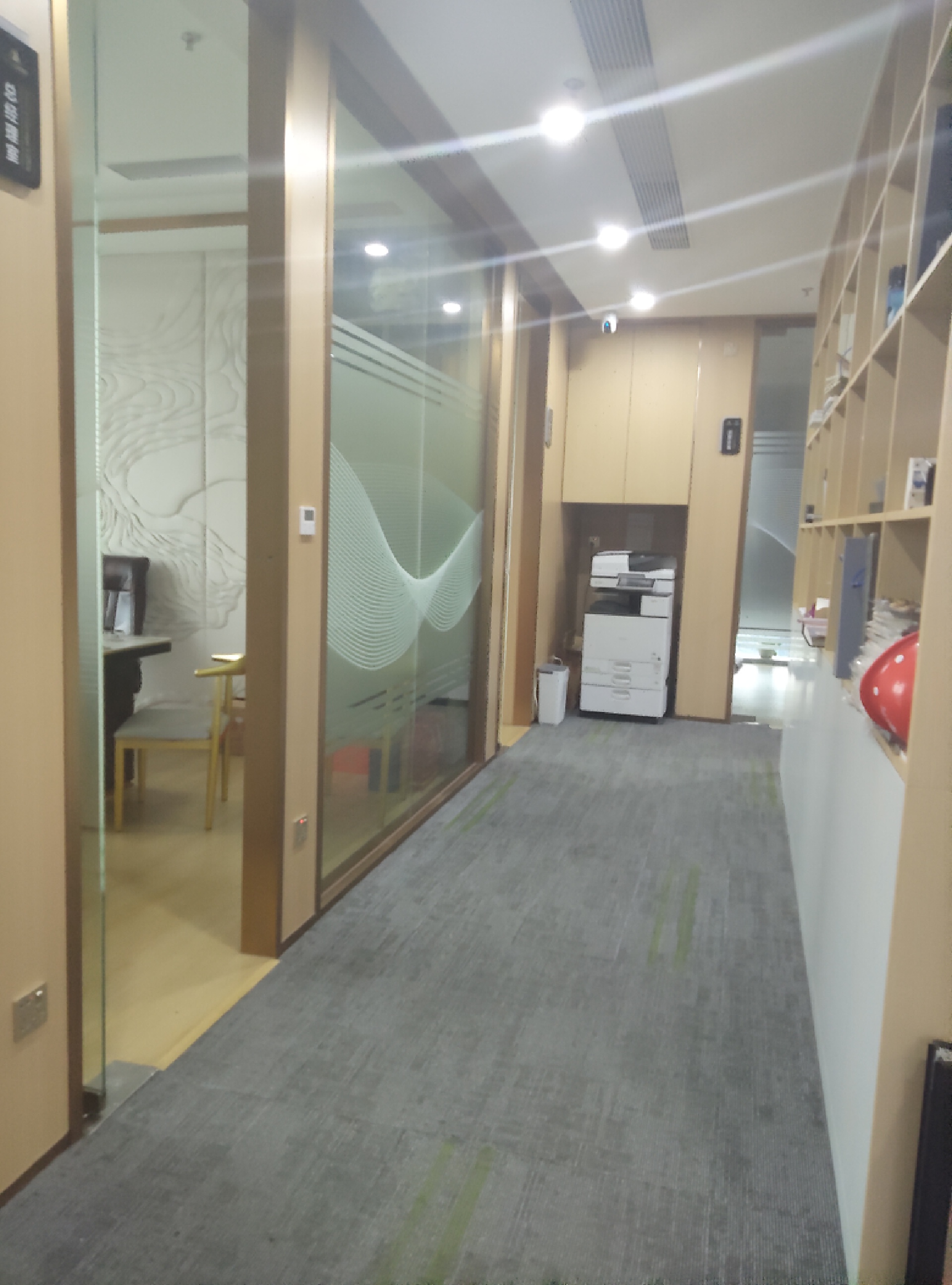八匹马集团龙华总部