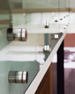 Round Tube Post Fence Panels with Frameless Glass Railing Outdoor Black for Apartment Use