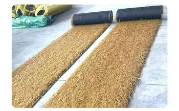 Traditional PVC Artificial Palm Thatch Rolls for Outdoor Use for Tiki Bar Hut Roof Garden Patio Umbrella Party Fence Duck Boat