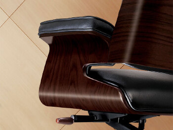 Rongjue Convergence of Retro and Modern Office Chairs