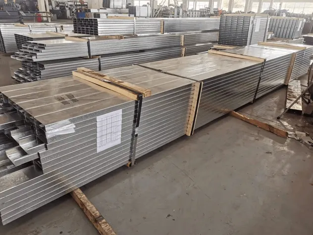 Cost-Effective Insulated Sandwich Panel with Steel Skin for Walls &amp; Roofs (Customized)