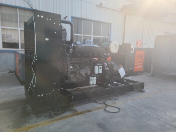 CUMMINS KTA19-G8A Diesel Generator Set