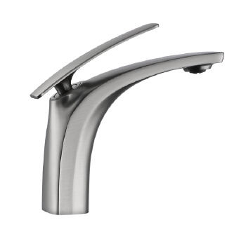 Single-Hole Brushed Gold Basin Faucet