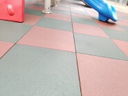 Dyed floor mat 