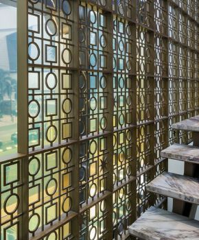 Stainless steel screen partition